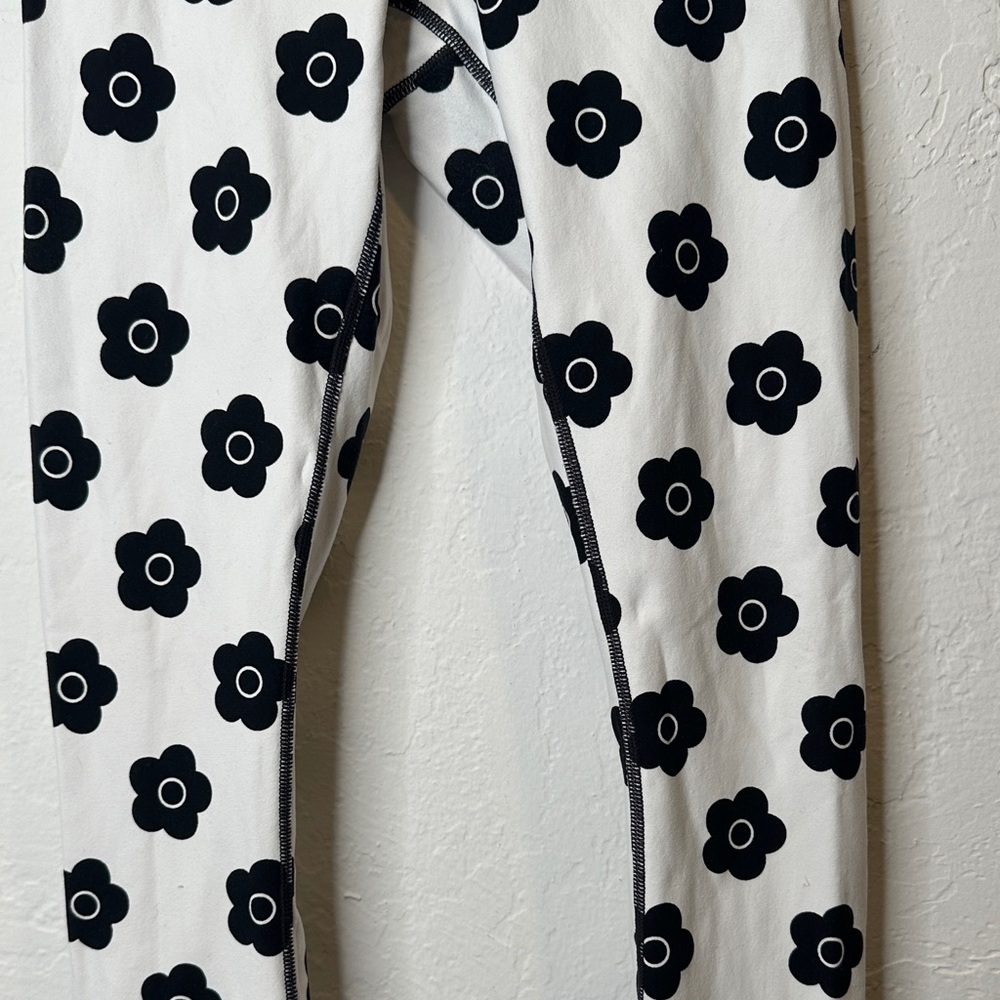 GIGI C Black and White Floral Leggings Size XS - Picture 4 of 7